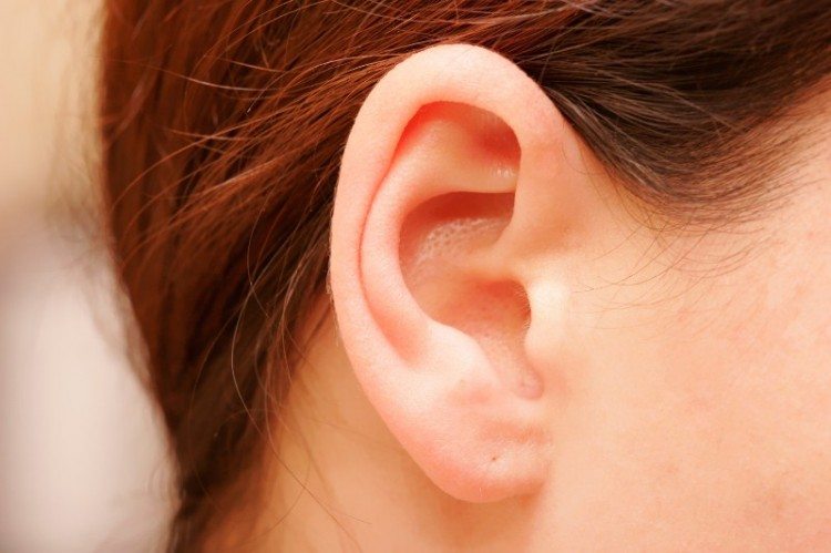16 DIY Remedios caseros para los oídos tapados