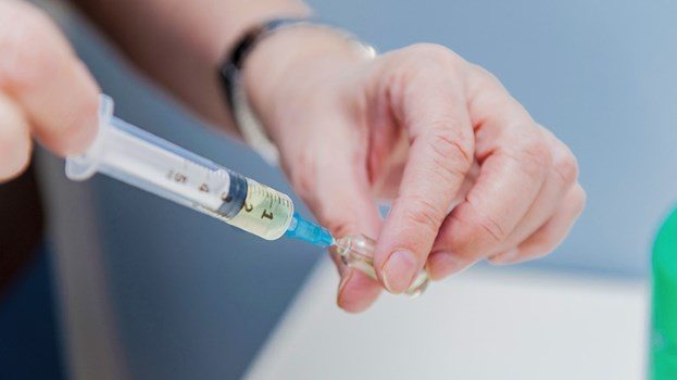 Nueva Guía de la convocatoria para los niños, los trabajadores de atención de salud para obtener vacunas contra la gripe