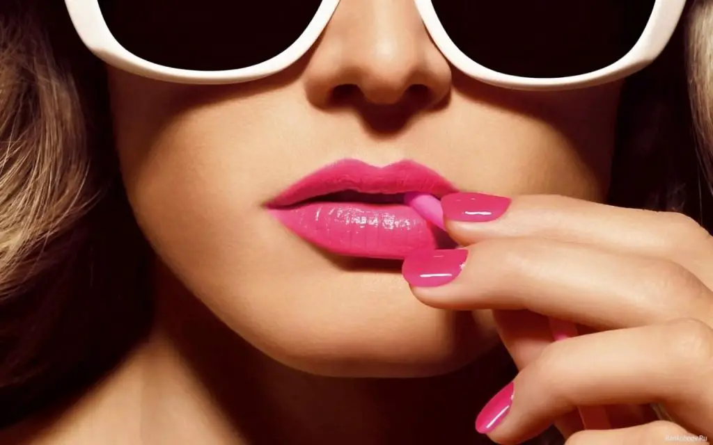 10 Remedios caseros para labios de color rosa que cuesta una moneda de diez centavos