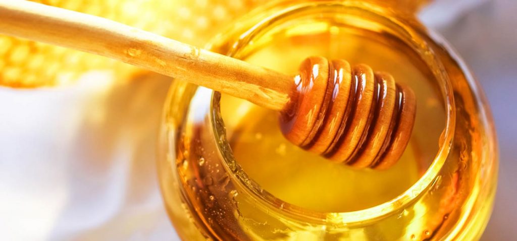 11 increíbles beneficios y usos de la miel