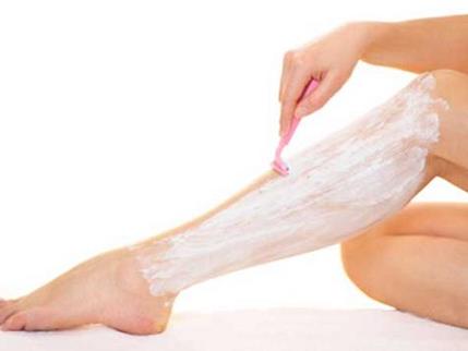 cómo afeitarse las piernas