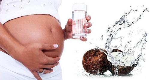 Agua de coco durante el embarazo