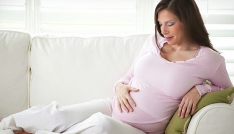pueden los bebés tener convulsiones en el útero